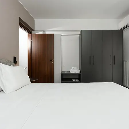 Maison Elan Downtown Апартаменты *