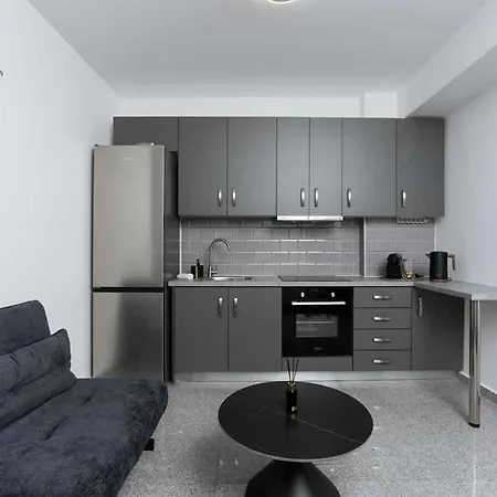 Maison Elan Downtown Апартаменты *